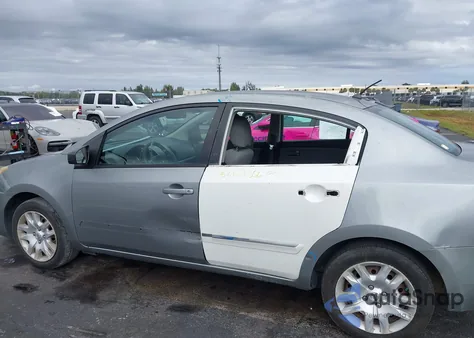 2011 Nissan Sentra 2.0S from USA, damaged, VIN 3N1AB6AP0BL727676